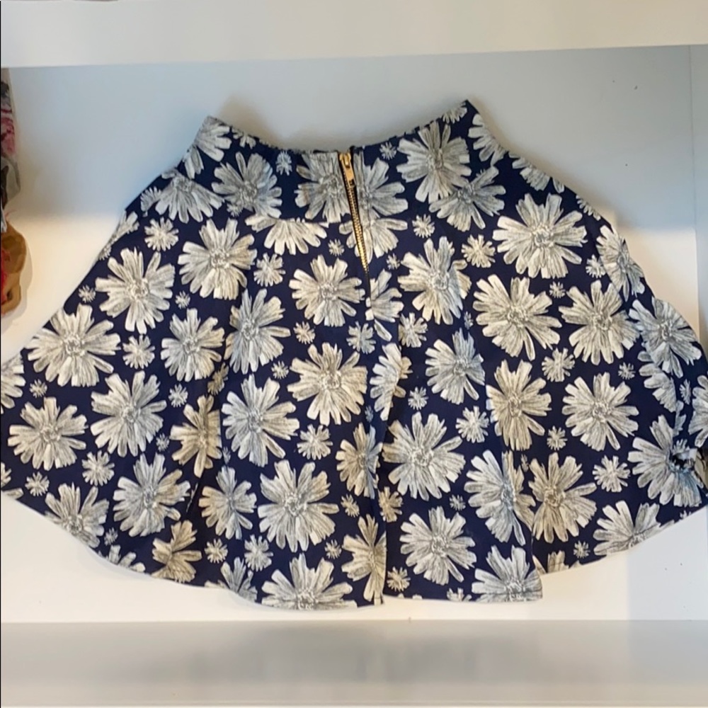 A line skirt